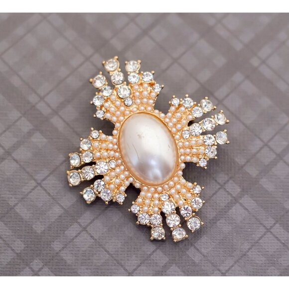 Vintage Elegant Cross Pearls & Rhinestones Brooch G28 - Picture 1 of 2